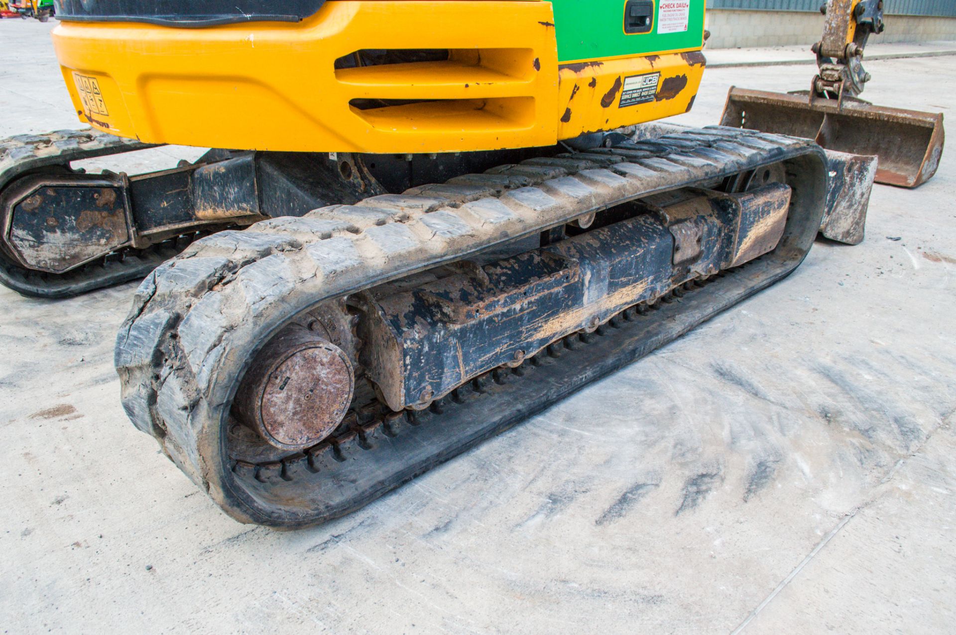 JCB 85Z-1 8.5 tonne rubber tracked midi excavator Year: 2014 S/N: 02248802 Recorded Hours:4482 - Bild 9 aus 22