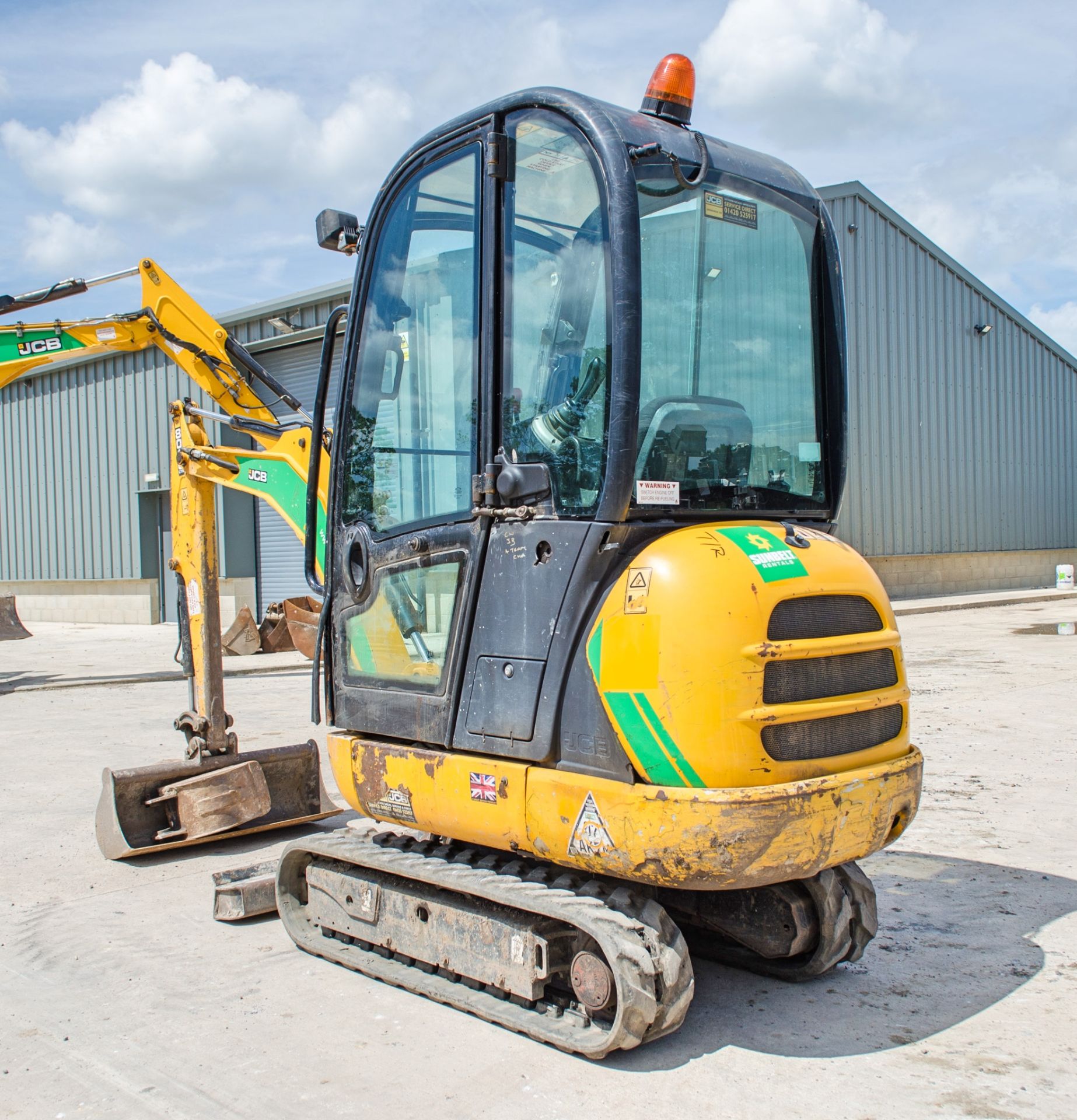 JCB 8016 CTS 1.5 tonne rubber tracked excavator Year: 2014 S/N: 2071667 Recorded Hours: 2840 - Bild 4 aus 21