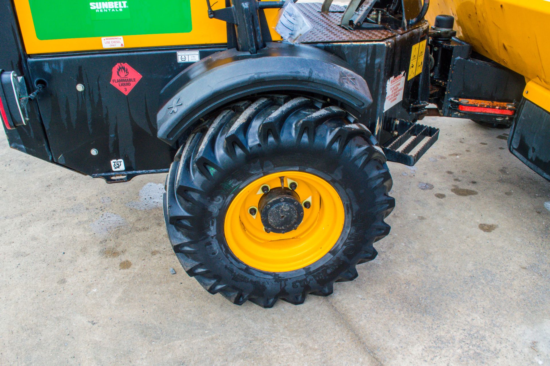 JCB 3 tonne straight skip dumper Year:2016 S/N:SLBDDDKJEGGRE0145  Recorded Hours: 836 A727015 - Image 9 of 20