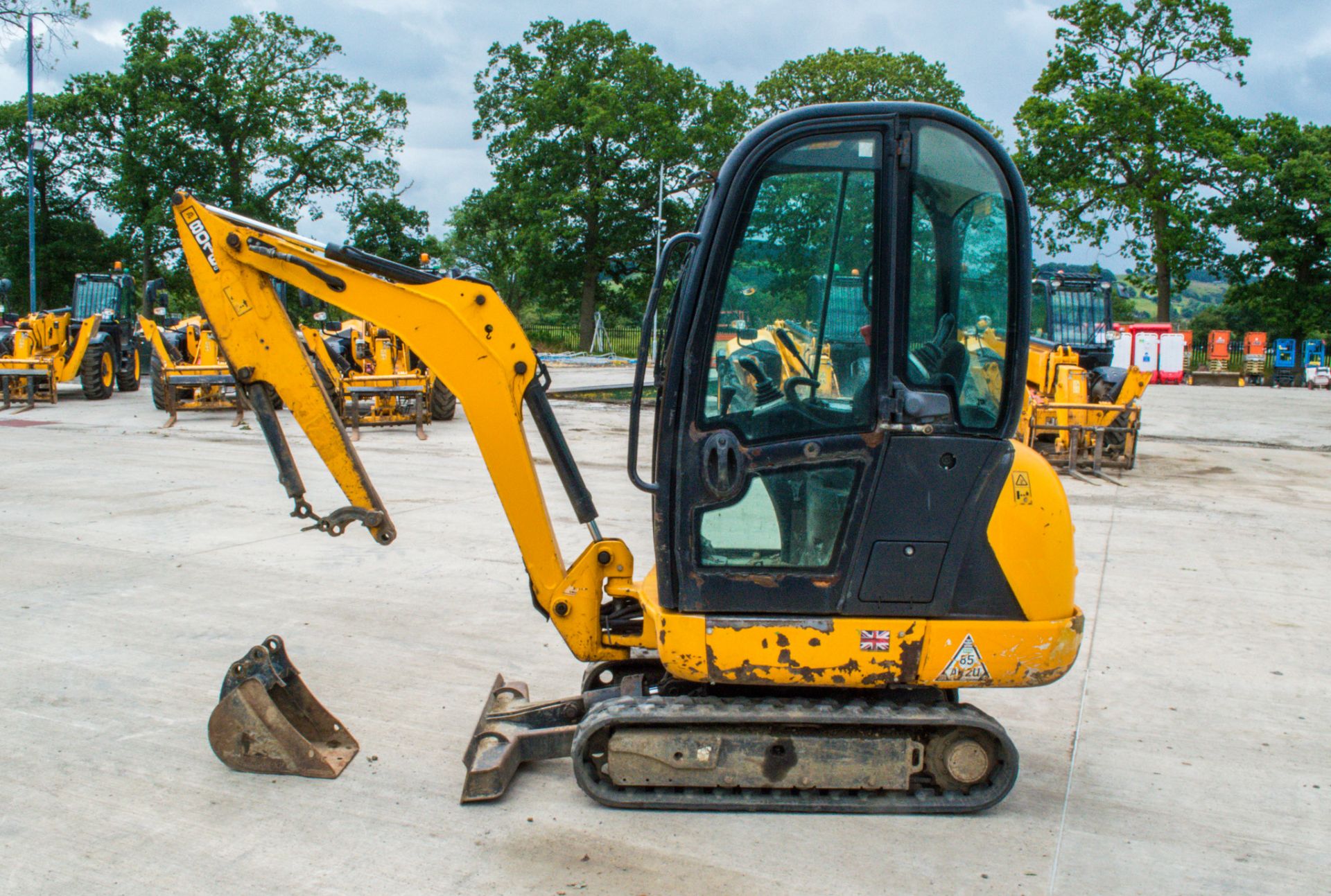 JCB 8016 CTS 1.6 tonne rubber tracked mini excavator Year: 2014 VIN: JCB08016A02071646 Recorded - Image 8 of 22