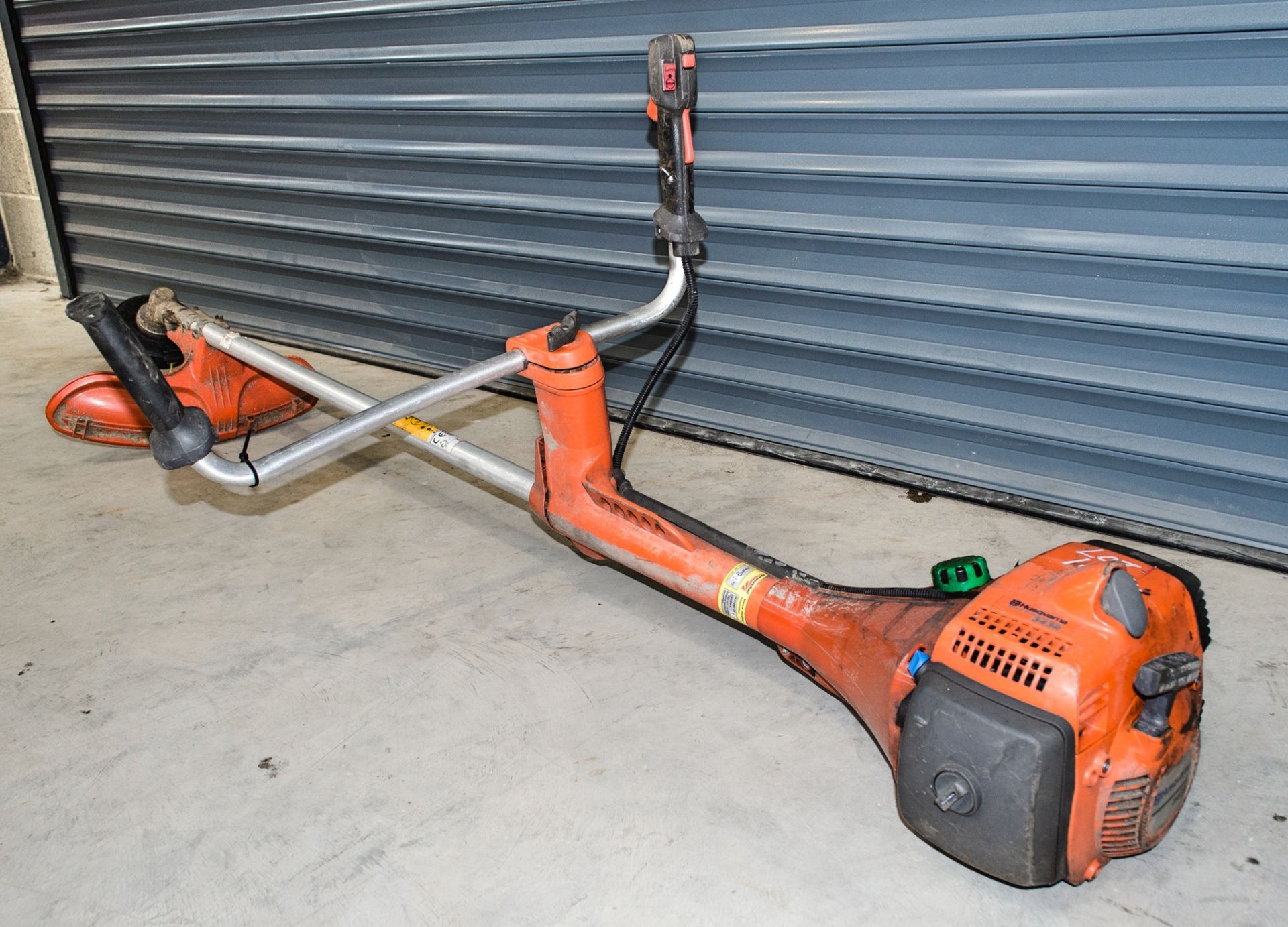 Husqvarna 343R petrol driven strimmer 1101-8069