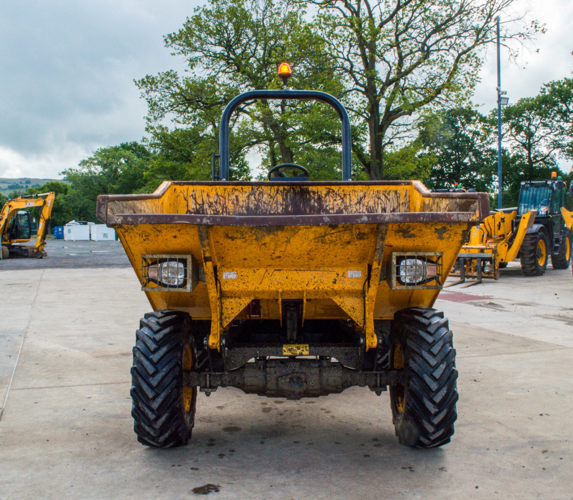 JCB 3 tonne straight skip dumper Year:2016 S/N:SLBDDDKJEGGRE0145  Recorded Hours: 836 A727015 - Image 5 of 20