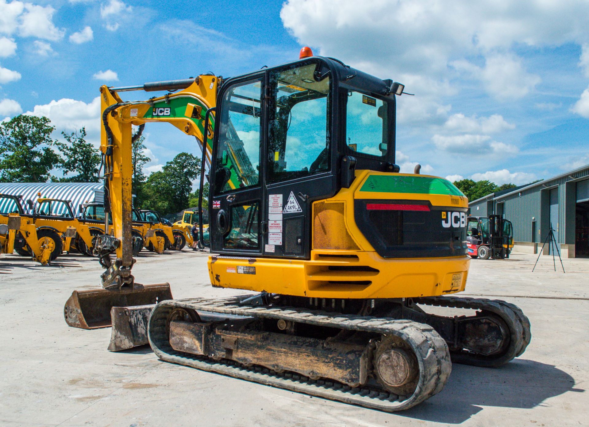 JCB 85Z-1 8.5 tonne rubber tracked midi excavator Year: 2014 S/N: 02248802 Recorded Hours:4482 - Bild 4 aus 22