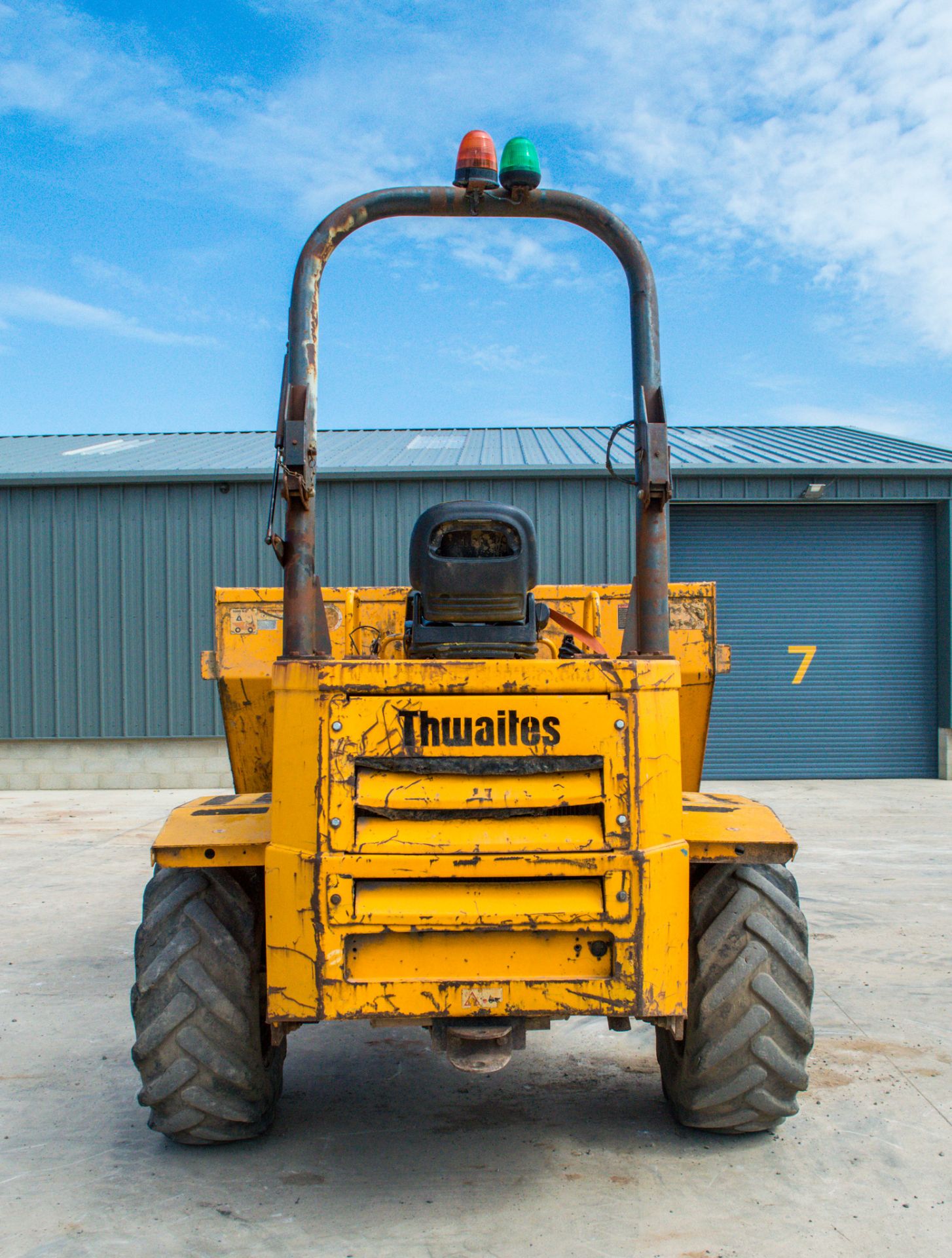 Thwaites 6 tonne straight skip dumper Year: 2008 S/N: 801B7708 Recorded Hours: 1981 DU13 - Image 6 of 21