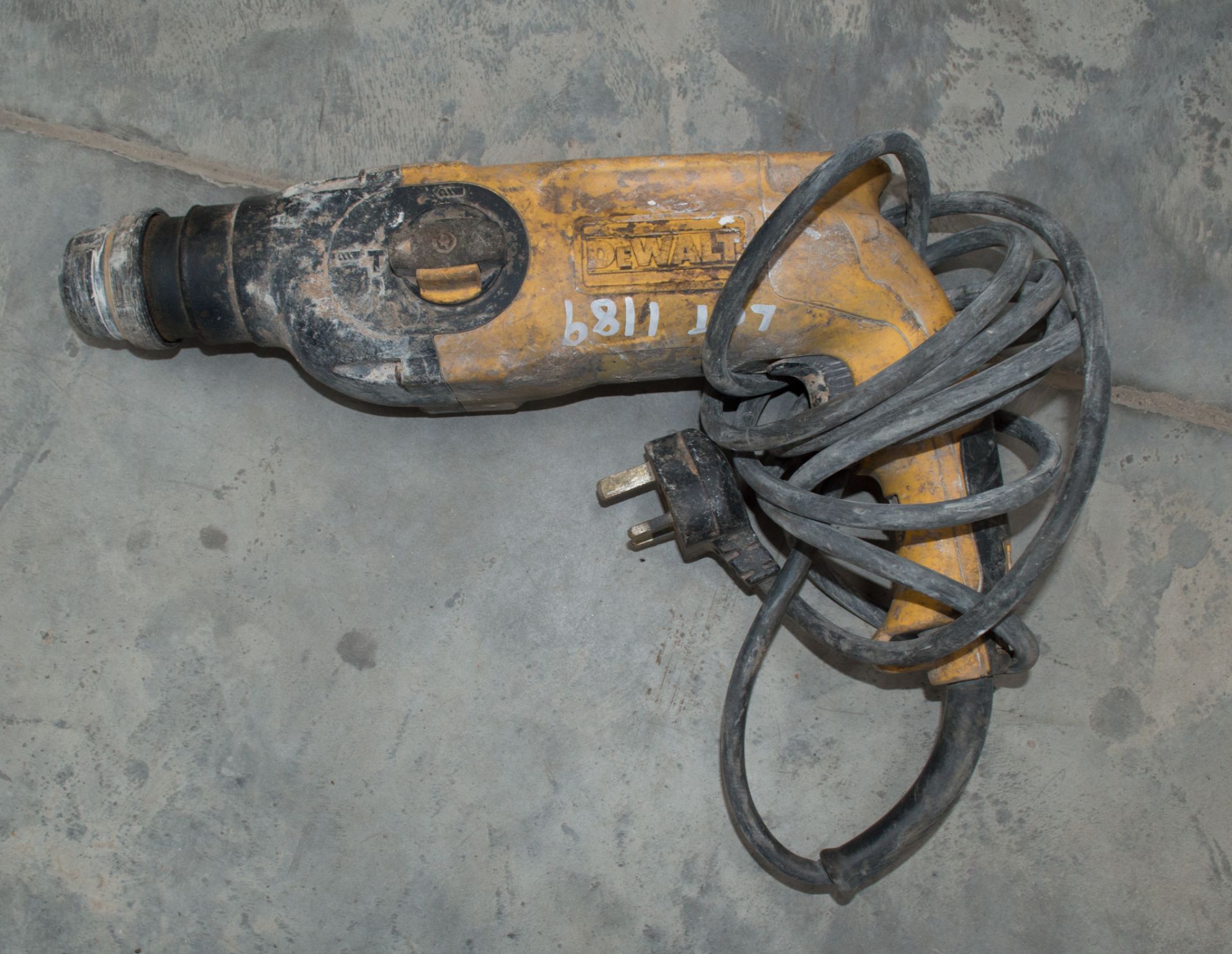 Dewalt 240v SDS rotary hammer drill ** No VAT on hammer price but VAT will be charged on the buyer's