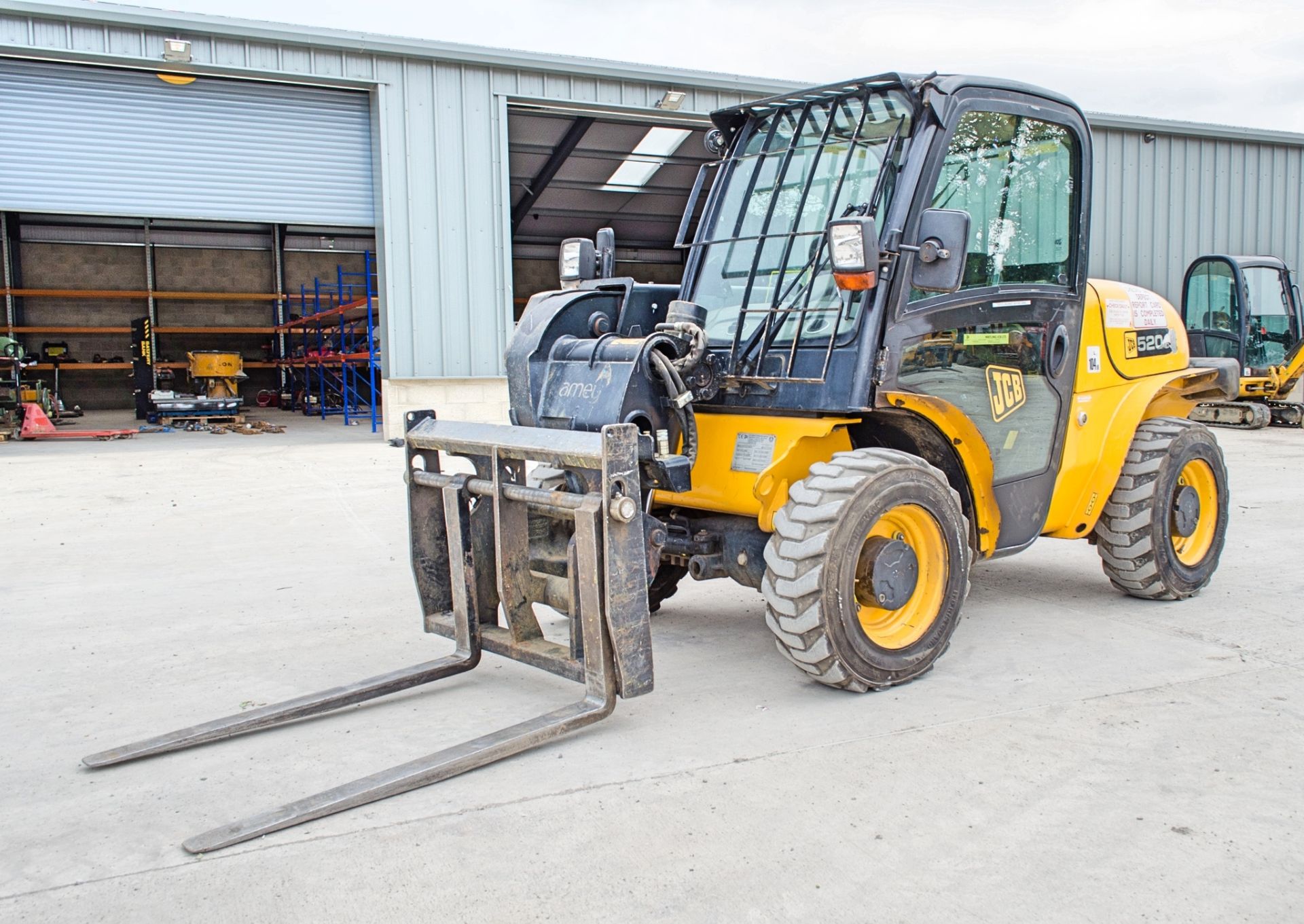 JCB 520-40 4 metre telescopic handler Year: 2008 S/N: 1014369 Recorded Hours: 4290 096569