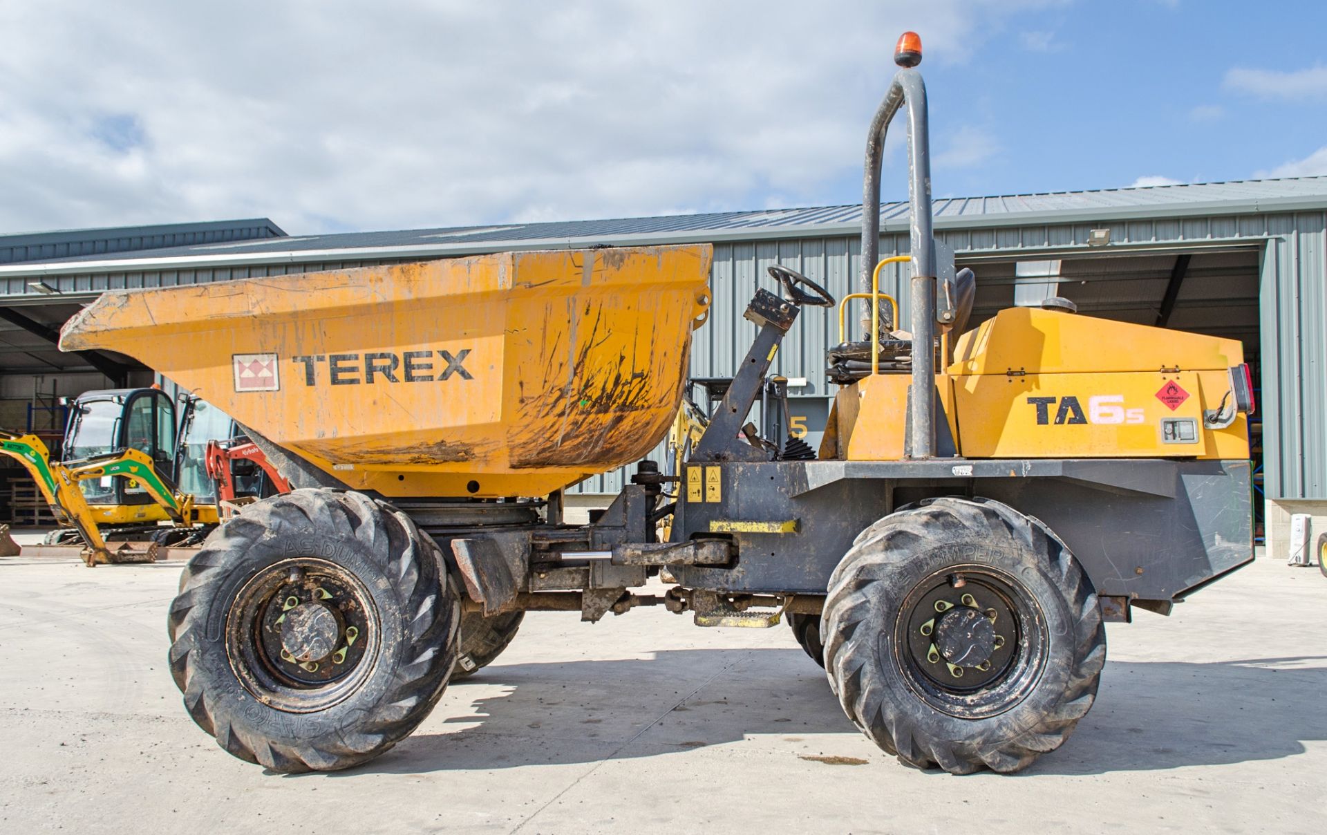 Terex TA6s 6 tonne swivel skip dumper Year: 2014 VIN: SLBD1DD0EE9PJ6044 Recorded Hours: 1811 Weight: - Image 7 of 21