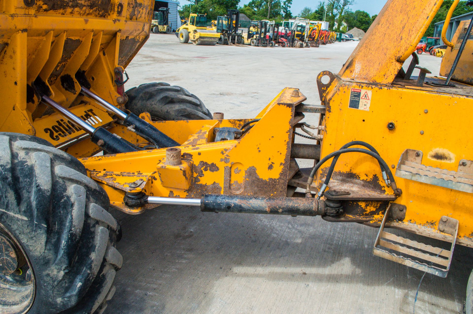 Thwaites 6 tonne straight skip dumper Year: 2008 S/N: 801B7708 Recorded Hours: 1981 DU13 - Image 16 of 21