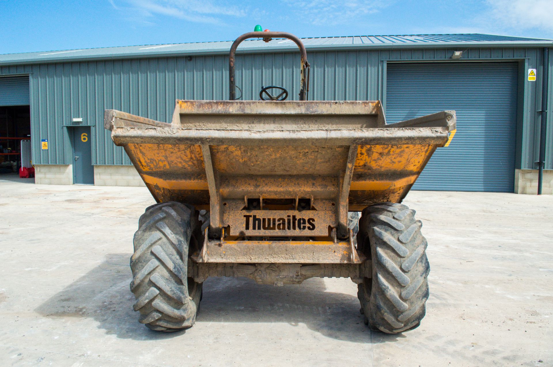 Thwaites 6 tonne straight skip dumper Year: 2008 S/N: 801B7708 Recorded Hours: 1981 DU13 - Image 5 of 21