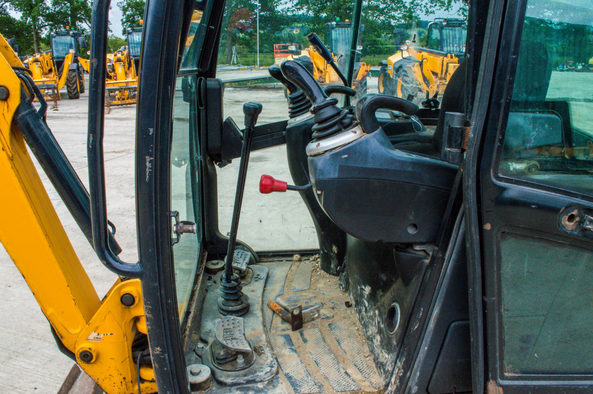JCB 8016 CTS 1.6 tonne rubber tracked mini excavator Year: 2014 VIN: JCB08016A02071646 Recorded - Bild 18 aus 22
