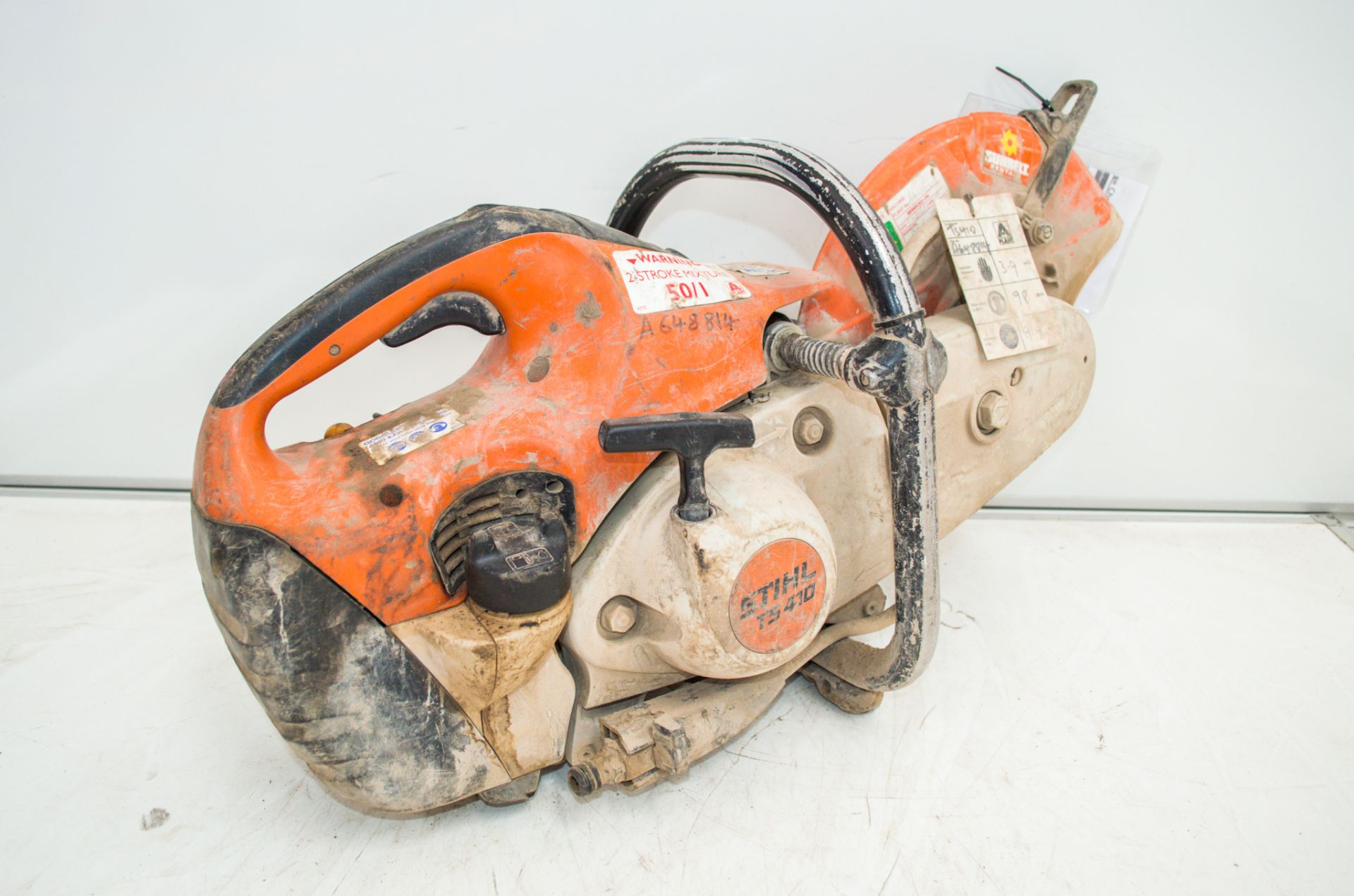 Stihl TS410 petrol driven cut off saw A648814 - Image 2 of 2