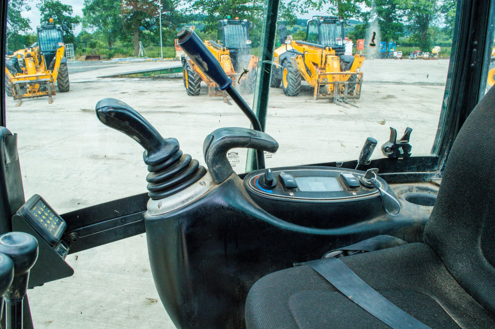 JCB 8016 CTS 1.6 tonne rubber tracked mini excavator Year: 2014 VIN: JCB08016A02071646 Recorded - Image 19 of 22