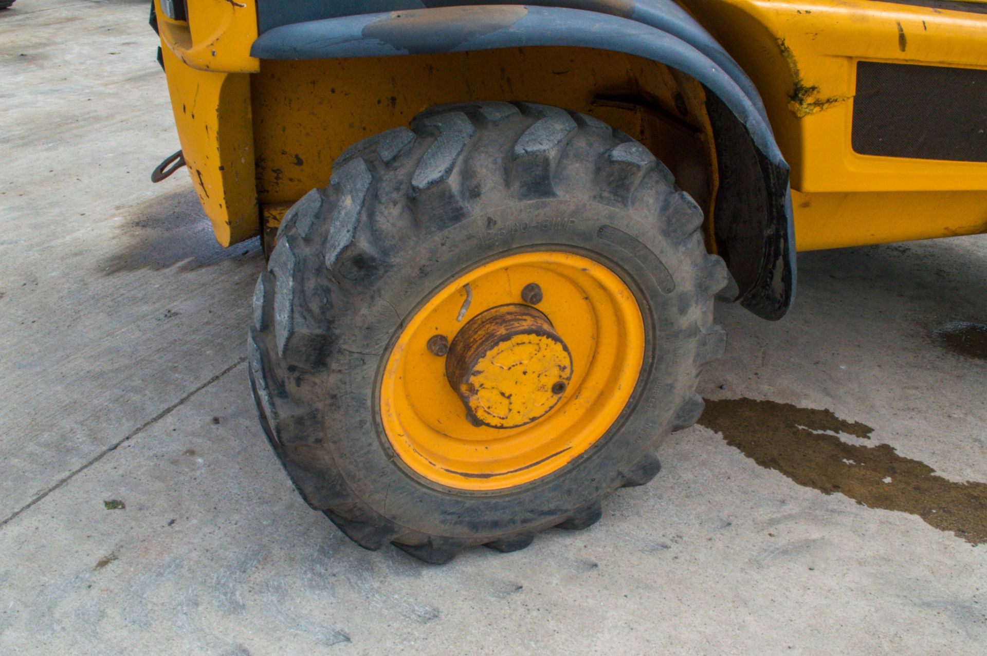 JCB 527-55 5.5 metre telescopic handler Year: 2006 S/N: 1069226 Recorded Hours: 3053 - Image 9 of 20