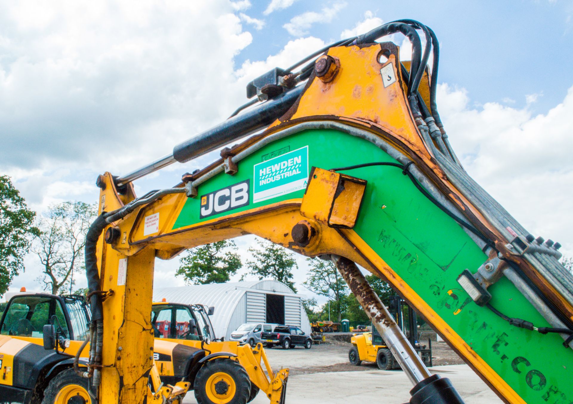 JCB 65R-1 6.5 tonne rubber tracked midi excavator Year: 2015 S/N: 914091 Recorded Hours: 1474 piped, - Image 11 of 19