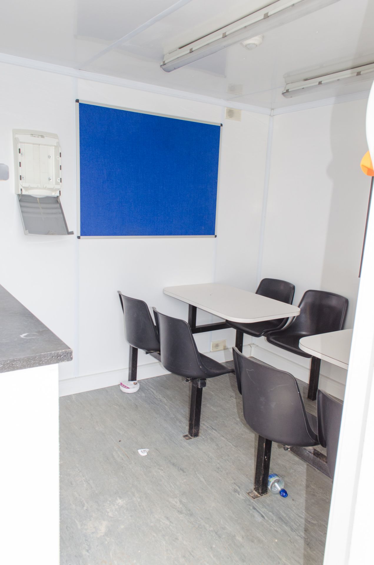 24 ft x 9 ft steel anti vandal welfare site unit Comprising of: canteen area, drying room, office, - Image 5 of 10
