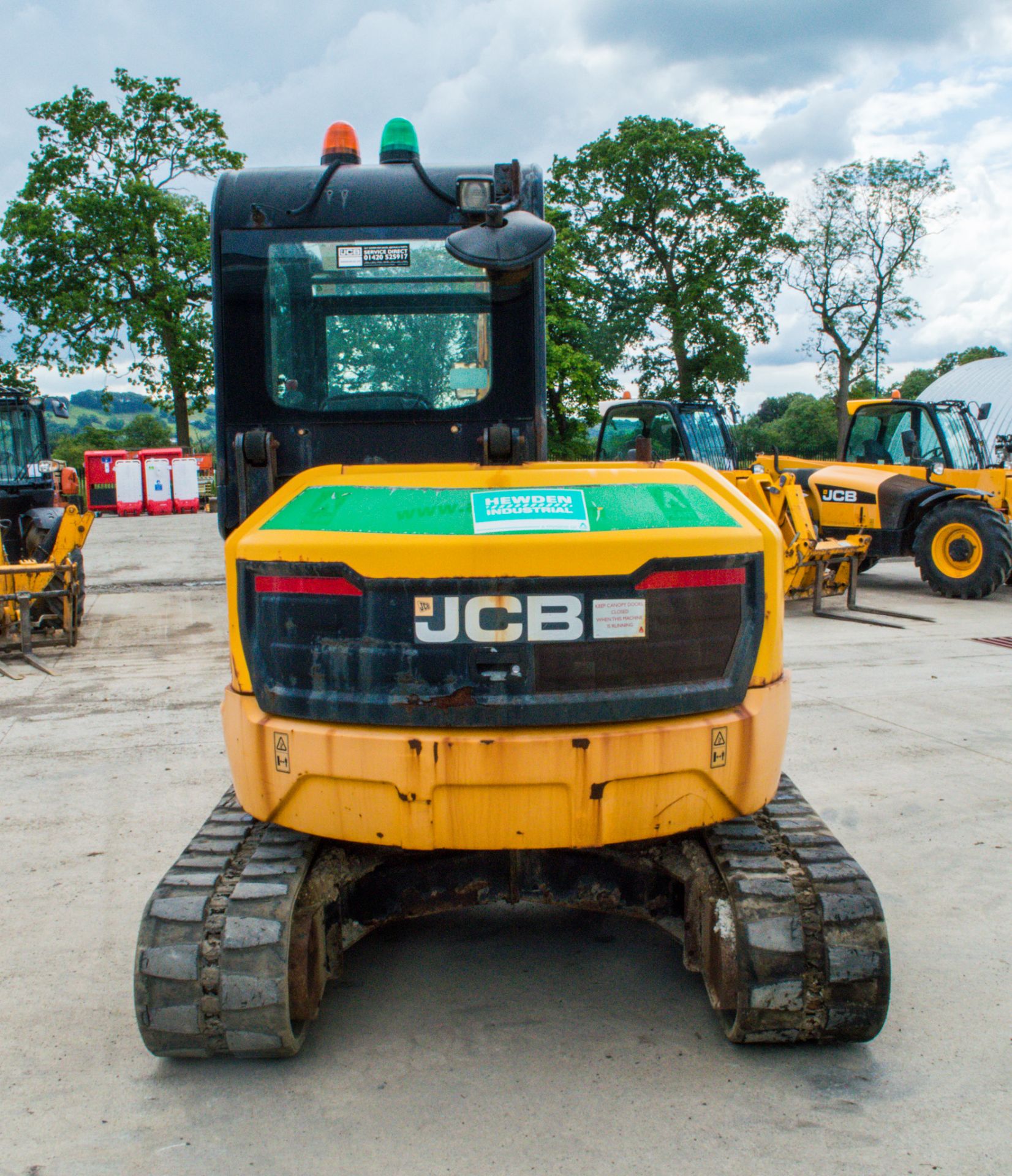 JCB 65R-1 6.5 tonne rubber tracked midi excavator Year: 2015 S/N: 914091 Recorded Hours: 1474 piped, - Image 6 of 19