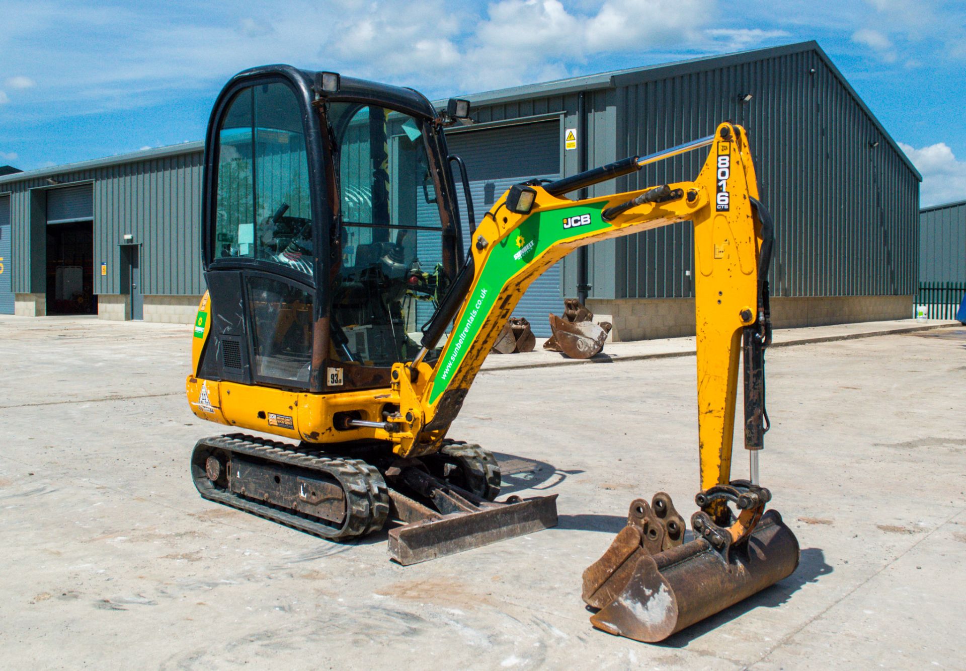 JCB 8016 CTS  1.6 tonne rubber tracked mini excavator Year: 2015 S/N: 2071735 Recorded Hours: 2088 - Image 2 of 21