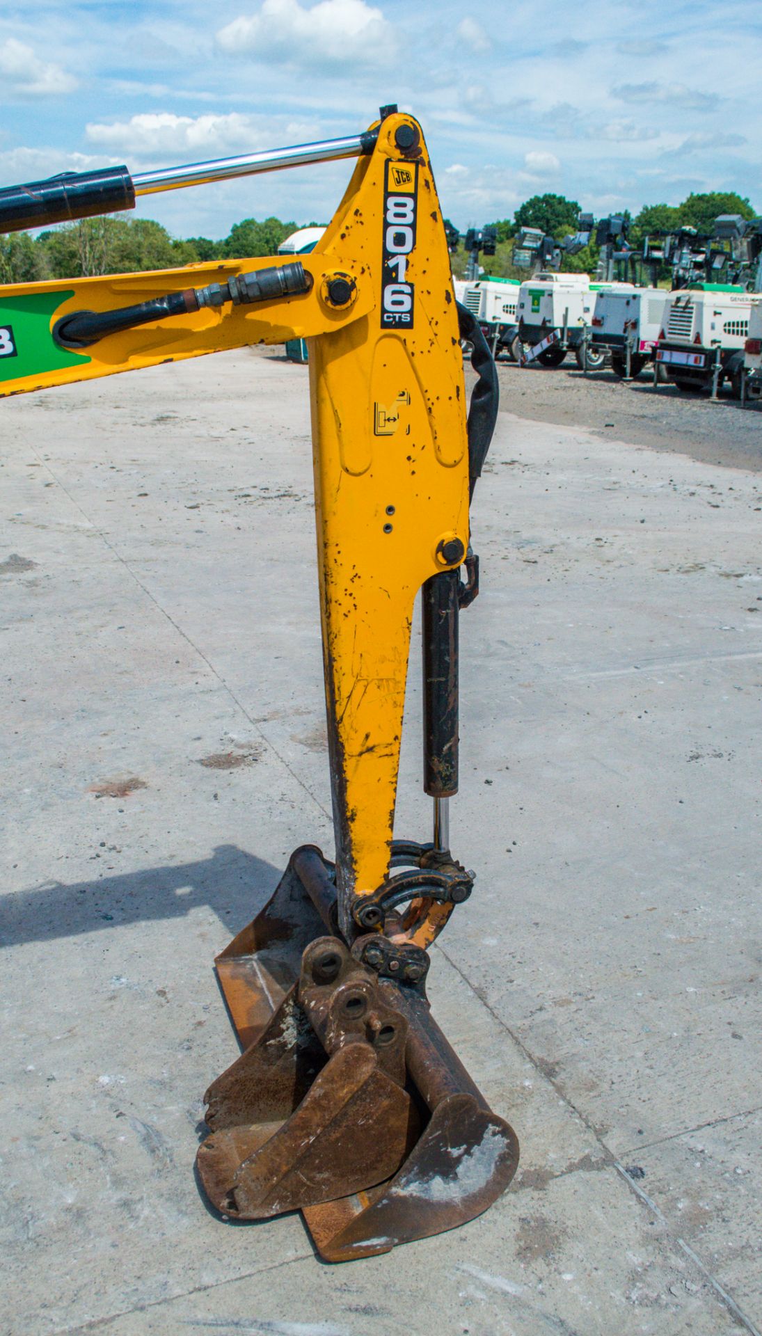 JCB 8016 CTS  1.6 tonne rubber tracked mini excavator Year: 2015 S/N: 2071735 Recorded Hours: 2088 - Image 15 of 21