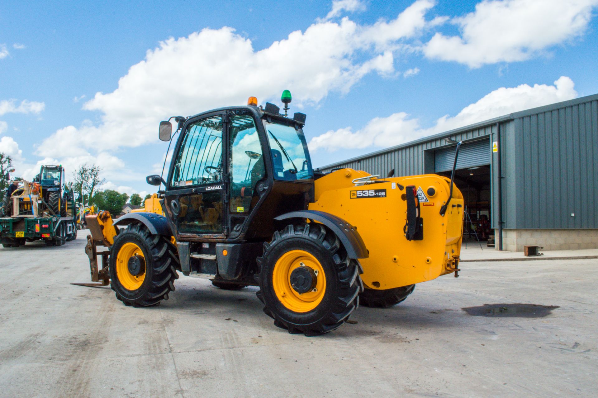 JCB 535-125 12 metre telescopic handler Year: 2016 S/N: 461180 Recorded Hours: 2400 A727307 - Image 4 of 26