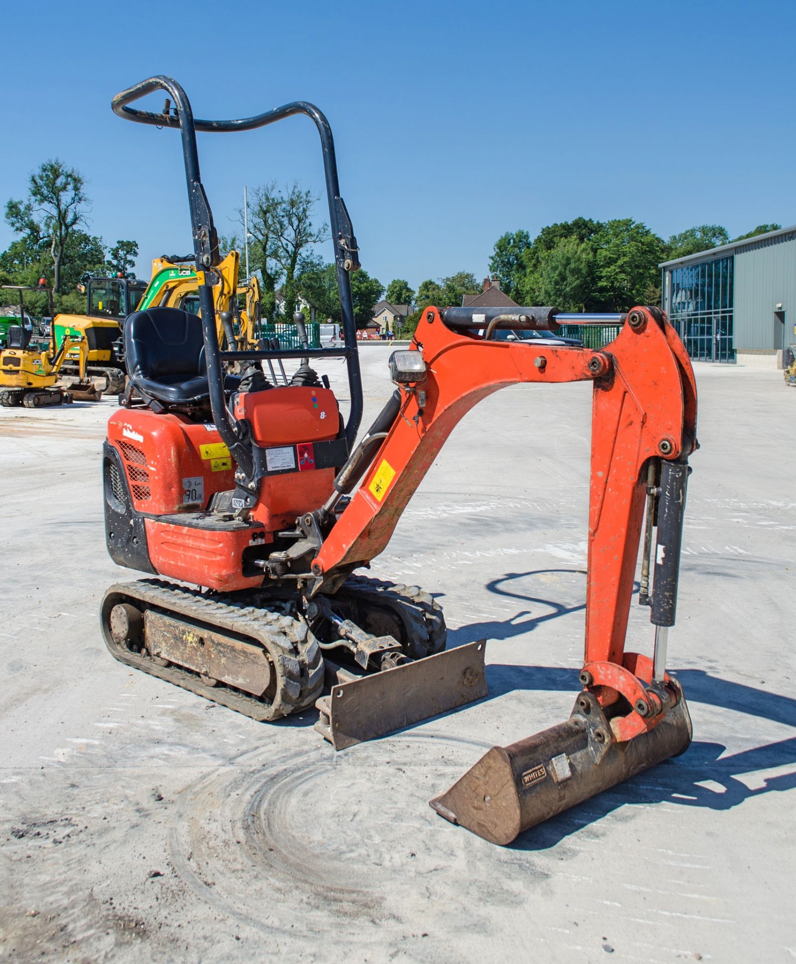Kubota KX008-3 0.8 tonne rubber tracked micro excavator Year: 2017 S/N: 29571 Recorded Hours: 696 - Image 2 of 20