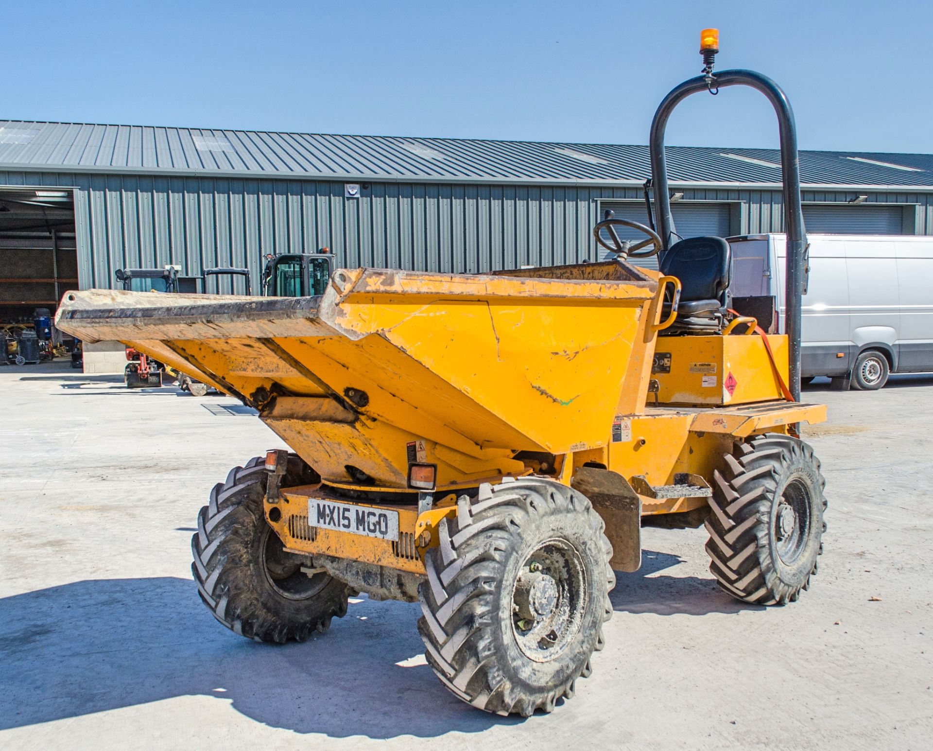 Thwaites 3 tonne swivel skip dumper Year: 2014 S/N: 8503 Recorded hours: A635248