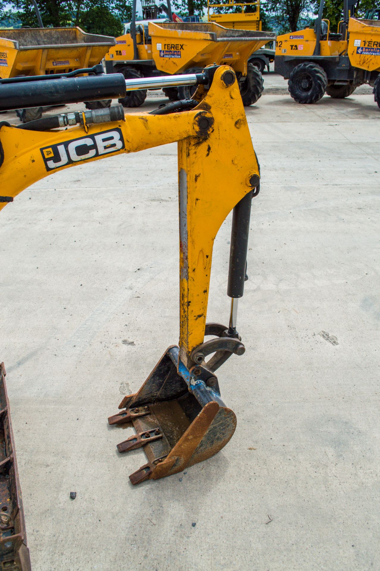 JCB 8008 CTS 0.8 tonne rubber tracked micro excavator Year: 2015 S/N: 410912 Recorded Hours: 1154 - Image 11 of 18