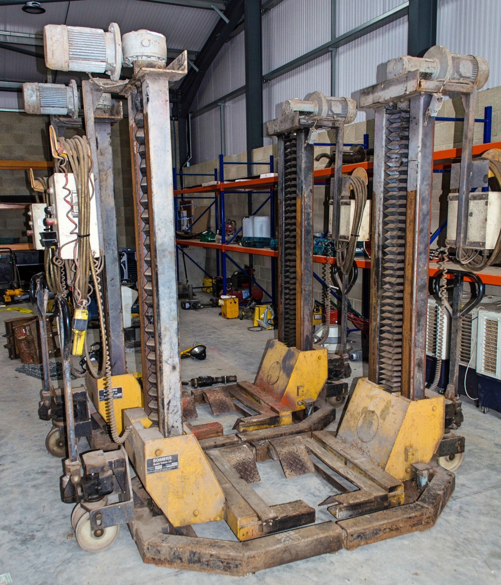 Somers 3 phase mobile column vehicle lift system Comprising of: 4 - 3 tonne lifts