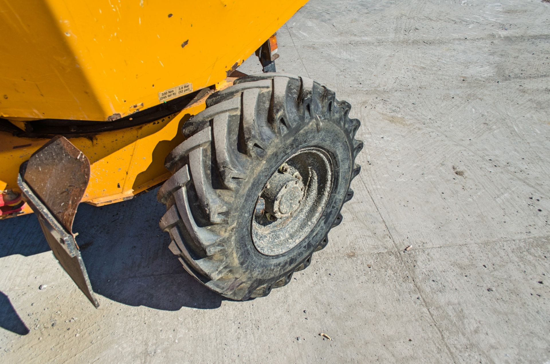 Thwaites 3 tonne swivel skip dumper Year: 2014 S/N: 8503 Recorded hours: A635248 - Image 11 of 21