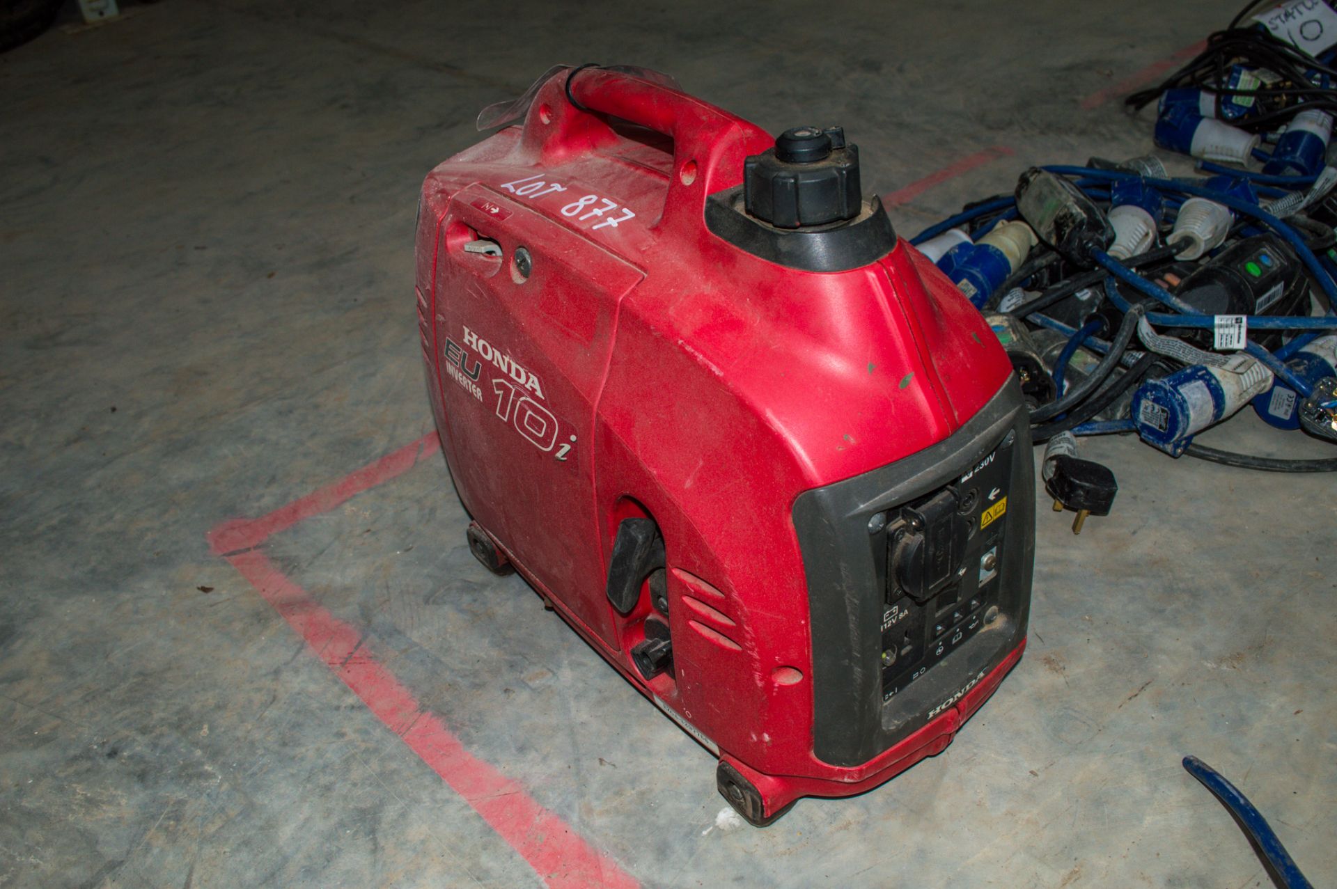 Honda EU10I petrol driven suitcase generator