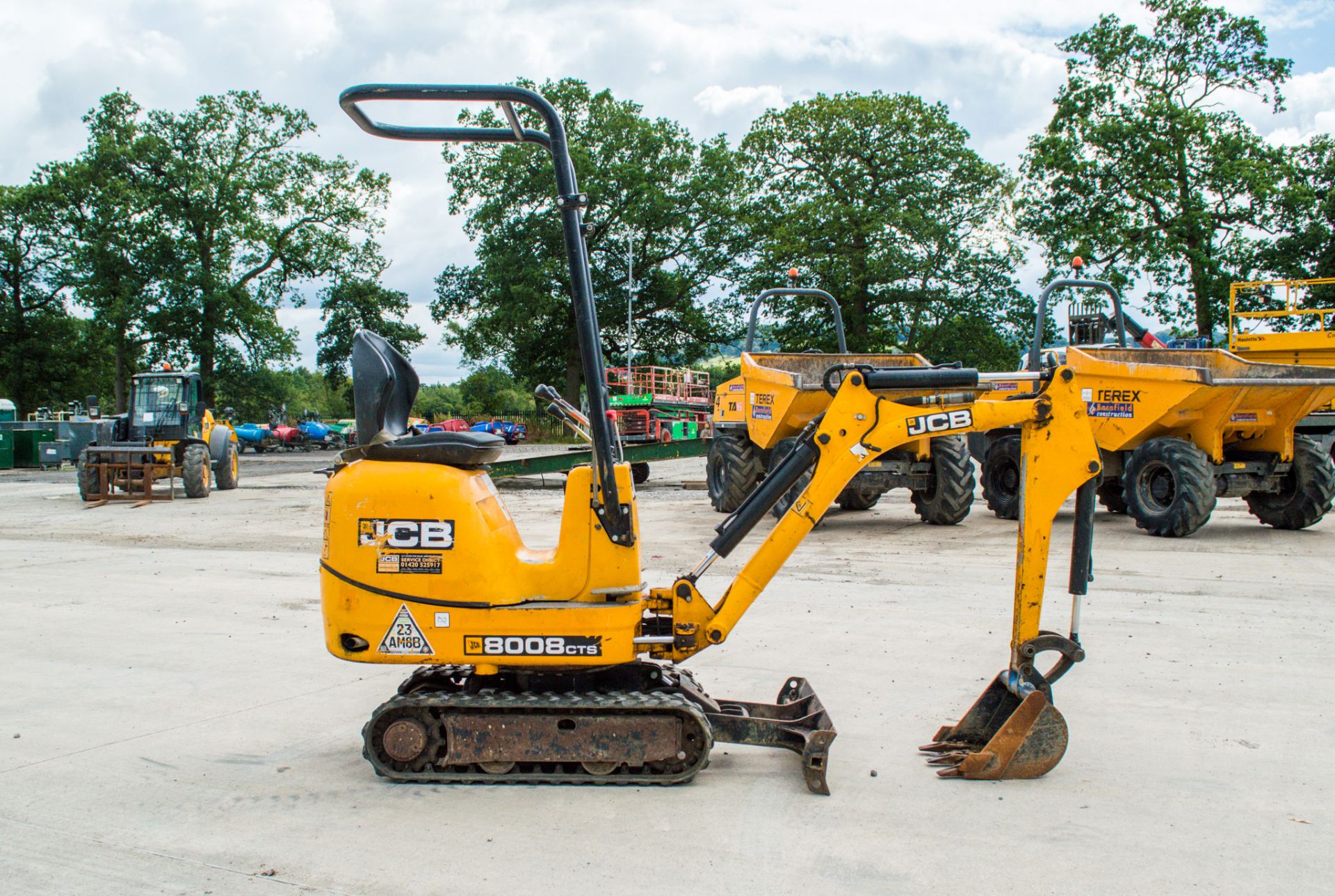 JCB 8008 CTS 0.8 tonne rubber tracked micro excavator Year: 2015 S/N: 410912 Recorded Hours: 1154 - Image 6 of 18