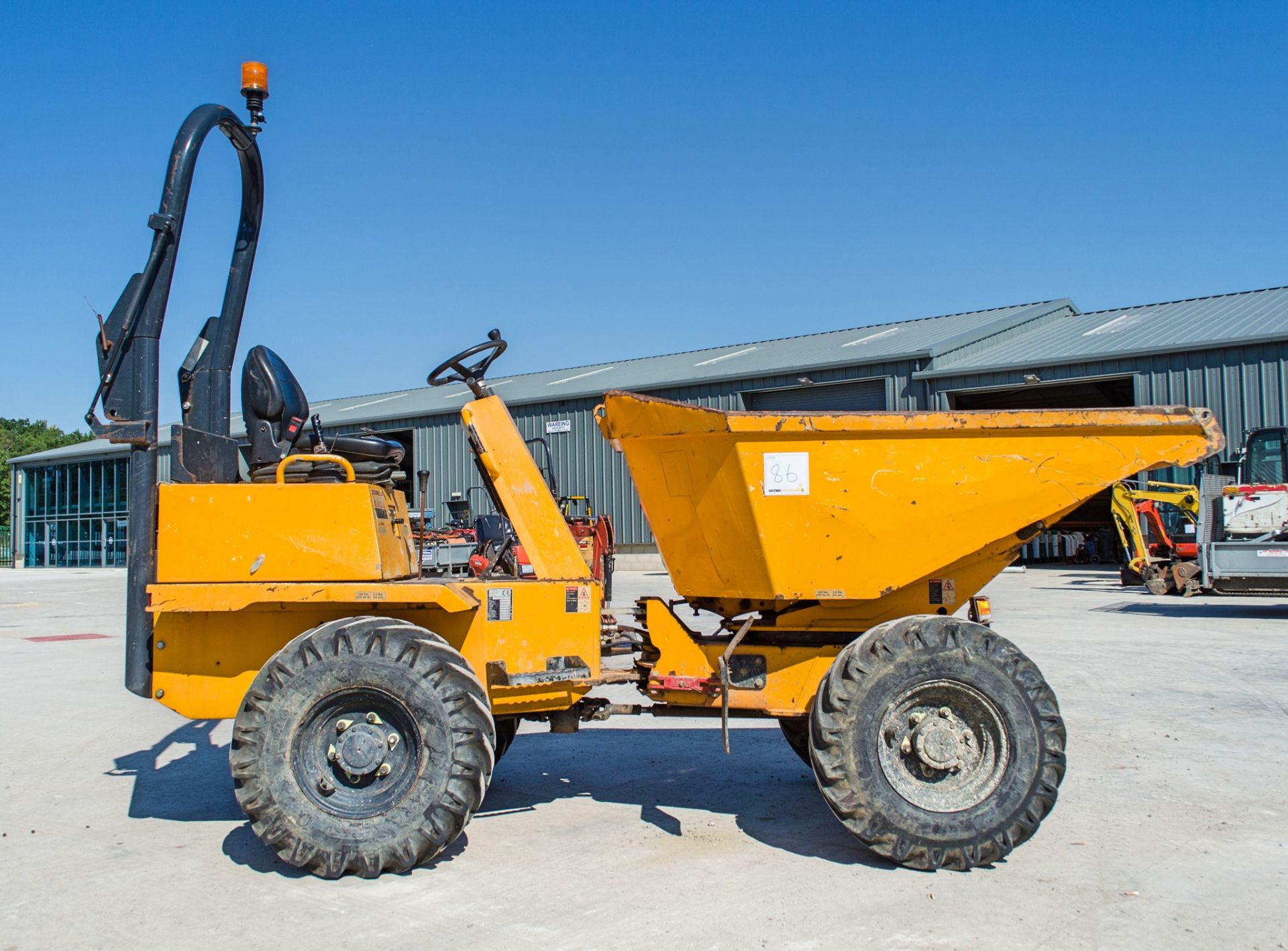 Thwaites 3 tonne swivel skip dumper Year: 2014 S/N: 8503 Recorded hours: A635248 - Image 7 of 21