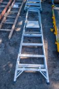 5 tread aluminium step ladder A951687