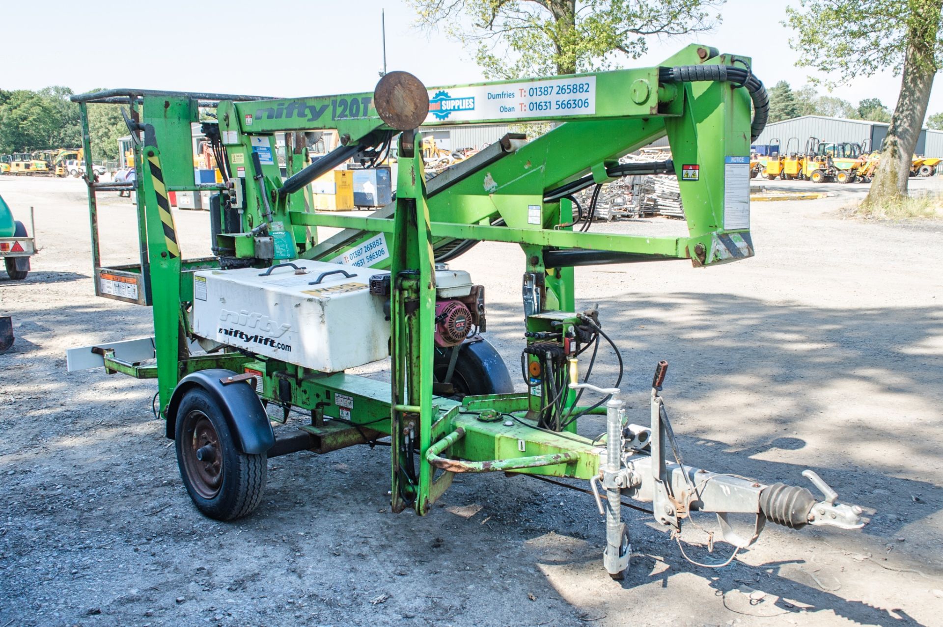 Nifty 120 TPE fast tow battery/petrol drive articulated boom lift Year: 2005 S/N: 11840 - Image 2 of 14