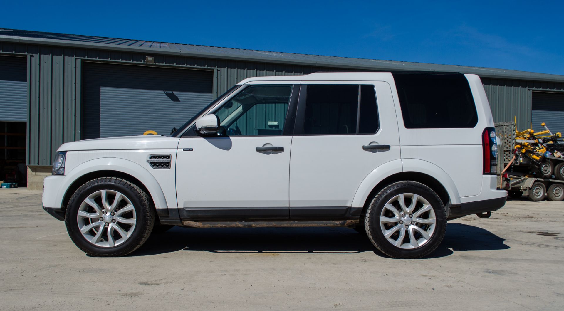 Land Rover Discovery 4 3.0 SE SDV6 Commercial 4x4 utility vehicle Reg No: PL65 SVR Date of - Image 7 of 32