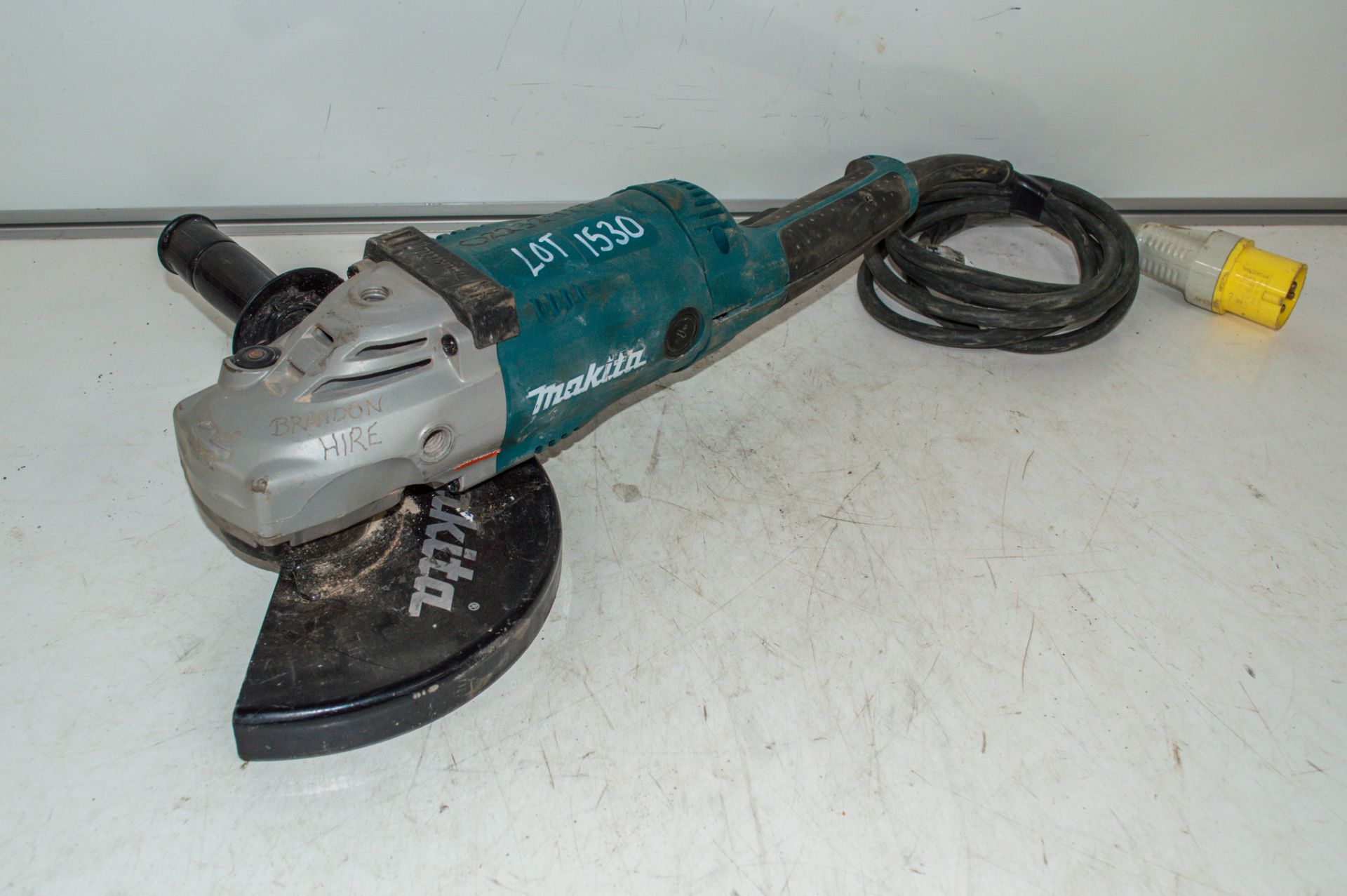 Makita GA9020 110v 230mm angle grinder 02232917