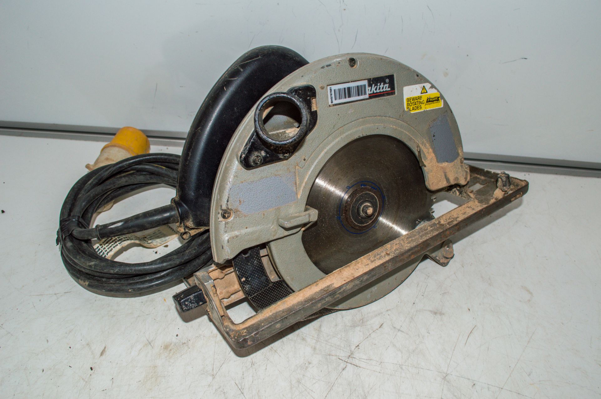 Makita 5703R 110v circular saw SV304