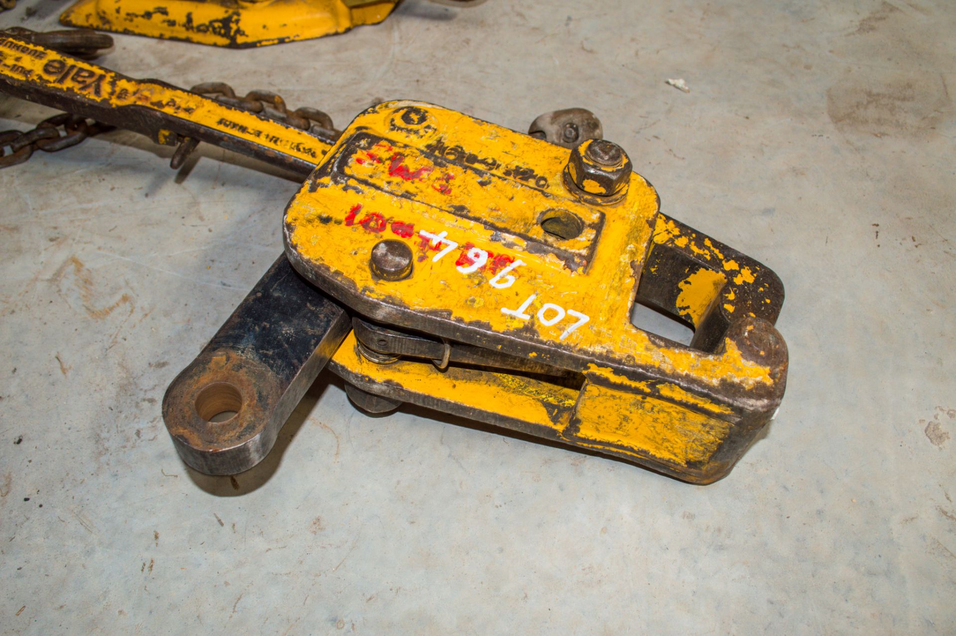 Rail lifting clamp A609520