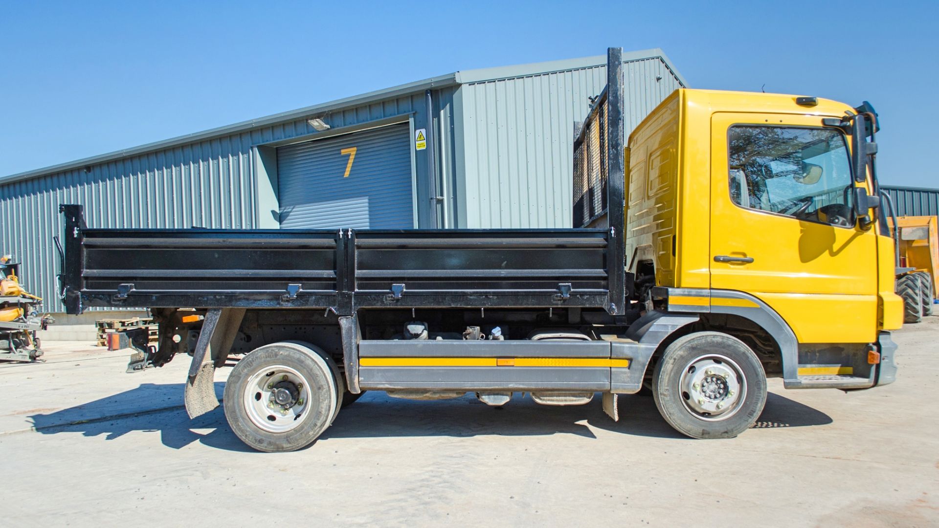 Mercedes Benz Atego 7.5 tonne 4x2 tipper lorry Reg no: SJ13 KXO Date of registration: Recorded - Image 8 of 28