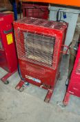 2 - 240v infra red heaters 18250194/HRA172