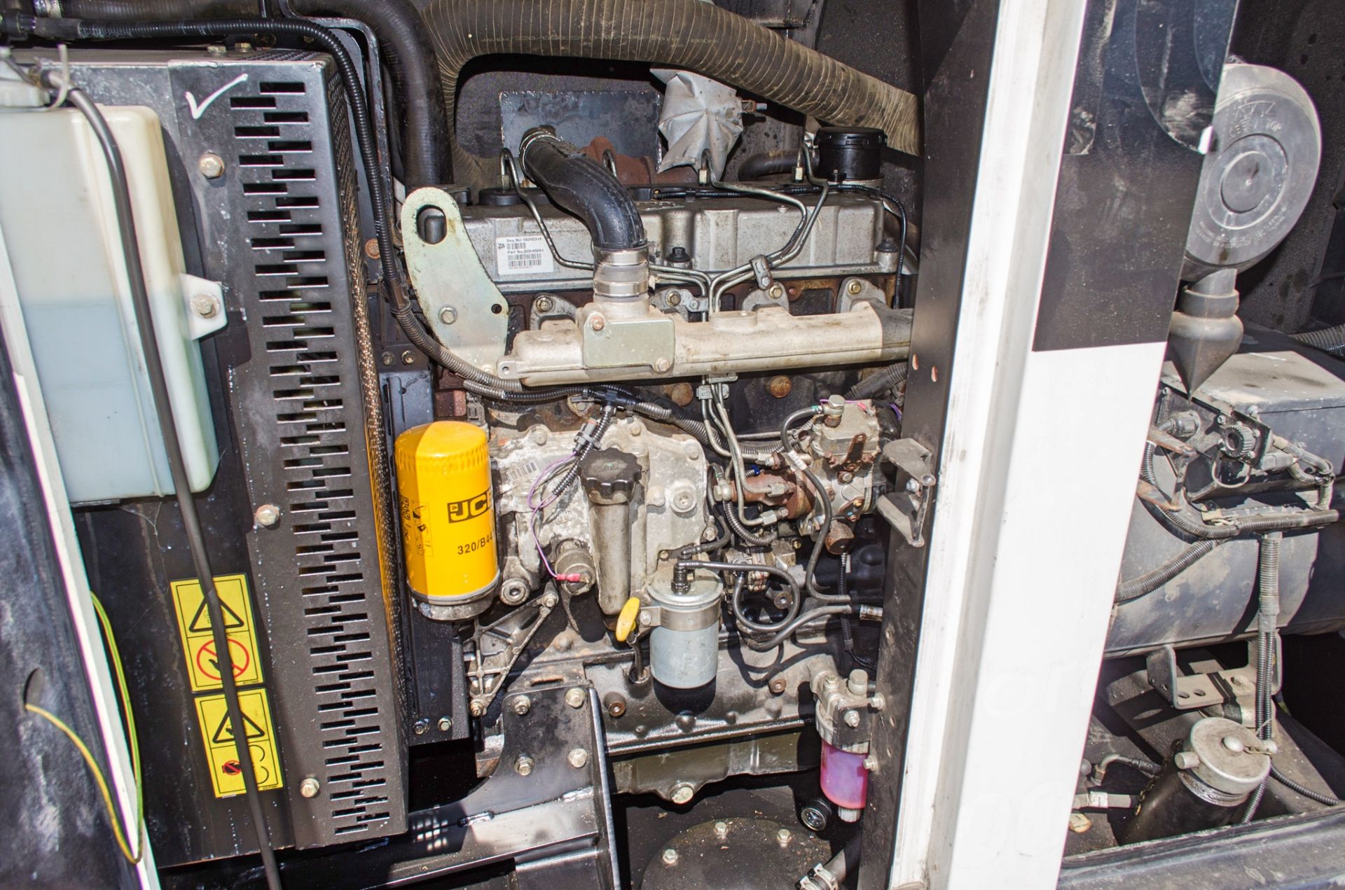 JCB G60 RS 60 kva diesel driven generator Year: 2018 S/N: 2764285 Recorded Hours: 13458 YG779 - Image 8 of 11