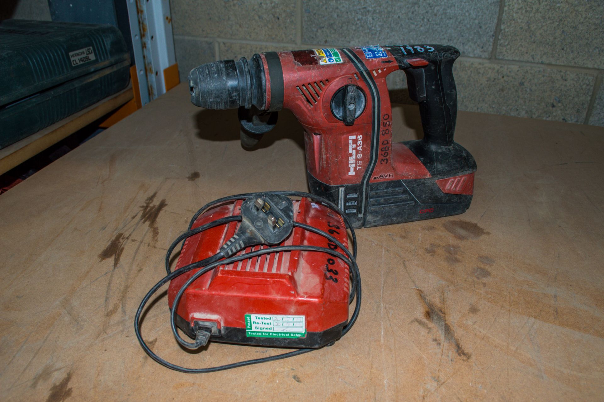 Hilti TE-6-A36 cordless SDS rotary hammer drill c/w charger and battery 36BD850