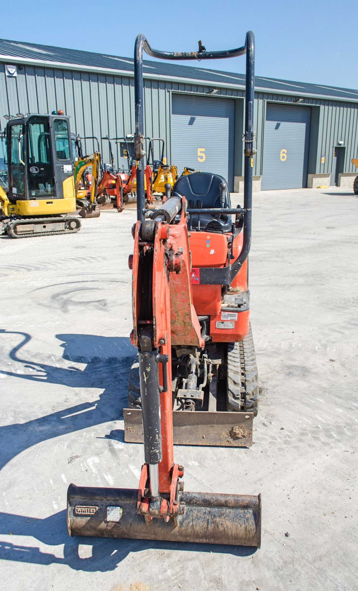 Kubota KX008-3 0.8 tonne rubber tracked micro excavator Year: 2017 S/N: 29571 Recorded Hours: 696 - Image 5 of 20