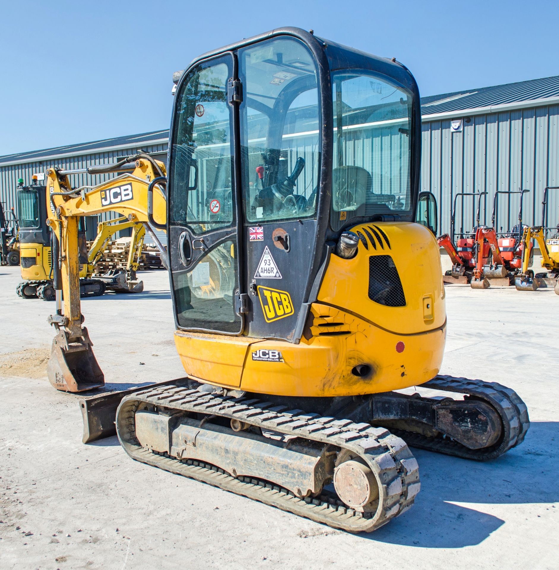 JCB 8025 ZTS 2.5 tonne zero tail swing rubber tracked mini excavator Year: 2013 S/N: 2226143 - Image 4 of 19