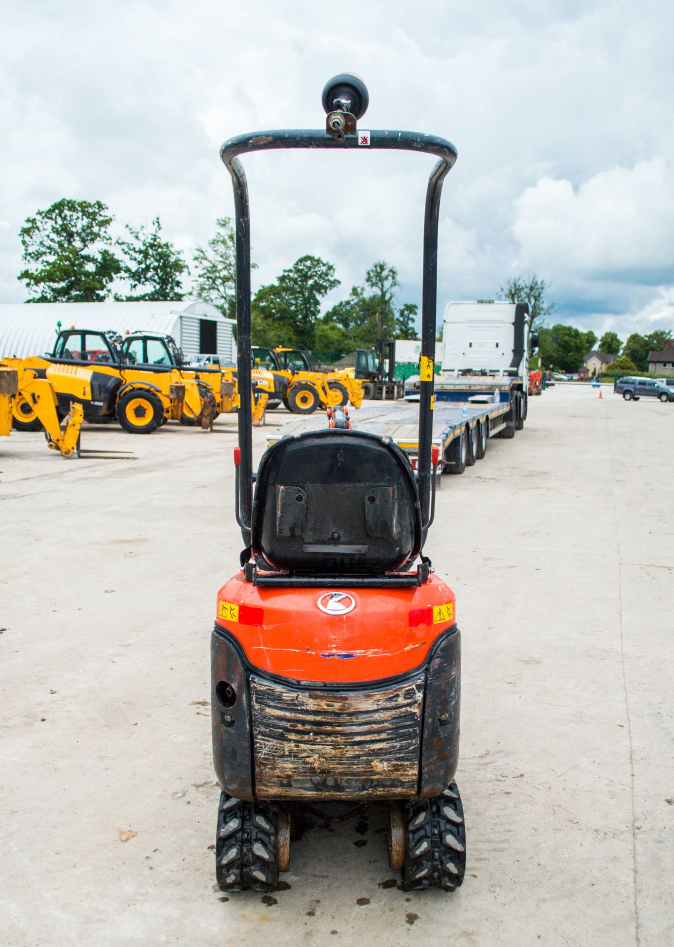 Kubota K008-3 0.8 tonne rubber tracked micro excavator Year: 2018 S/N: 30713 Recorded Hours: 1319 - Image 6 of 20