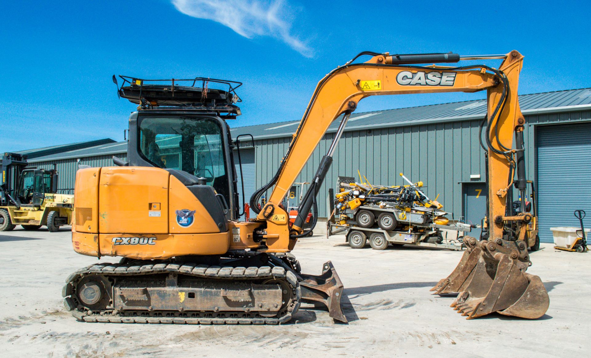 Case CX80C 9 tonne rubber pads reduced tail swing excavator Year: 2015 S/N: 1352 Recorded hours: - Image 8 of 23