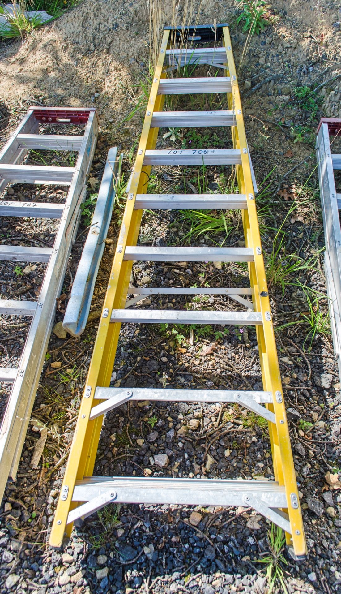 10 tread glass fibre framed step ladder 191112702