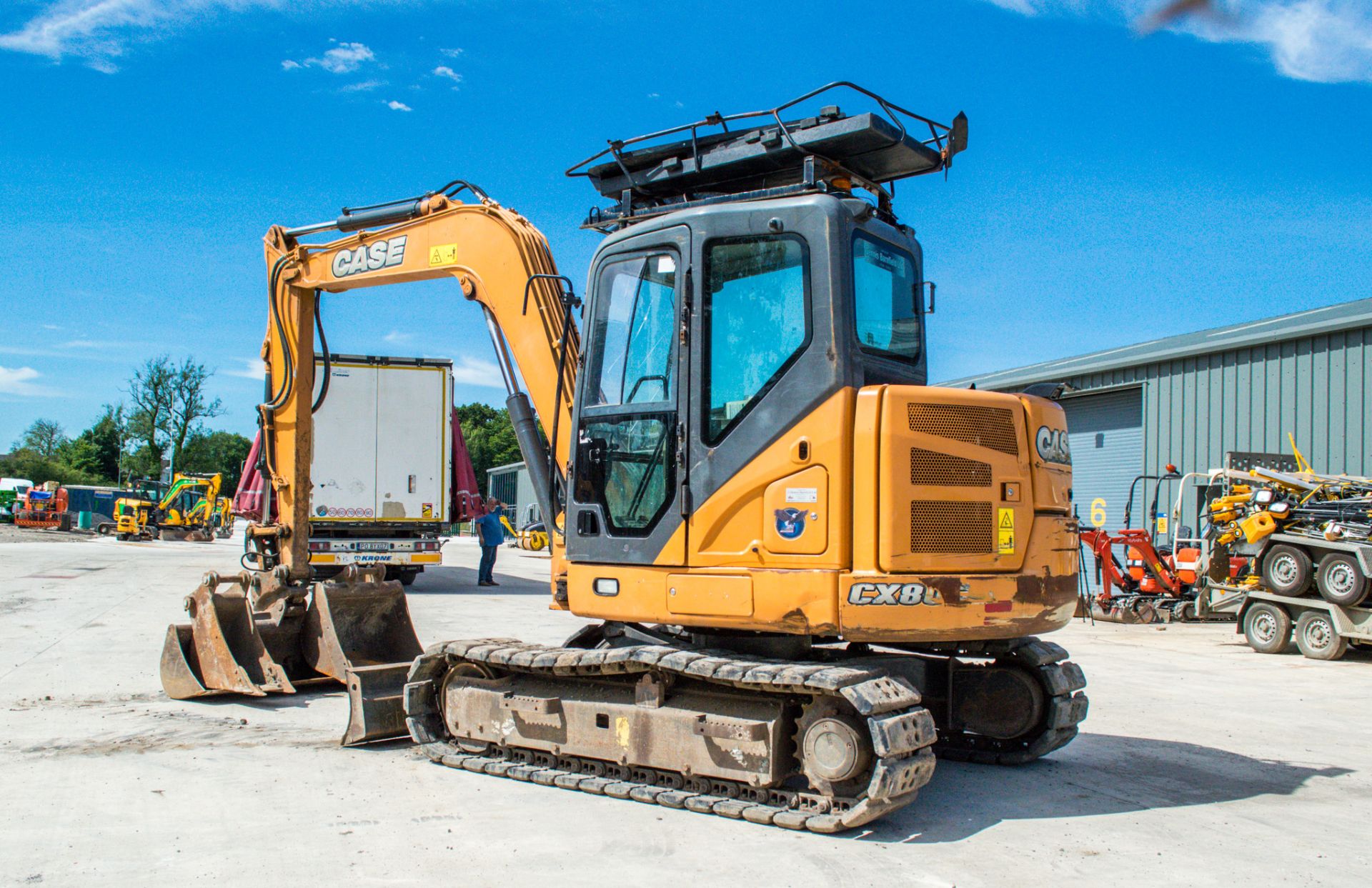 Case CX80C 9 tonne rubber pads reduced tail swing excavator Year: 2015 S/N: 1352 Recorded hours: - Image 3 of 23