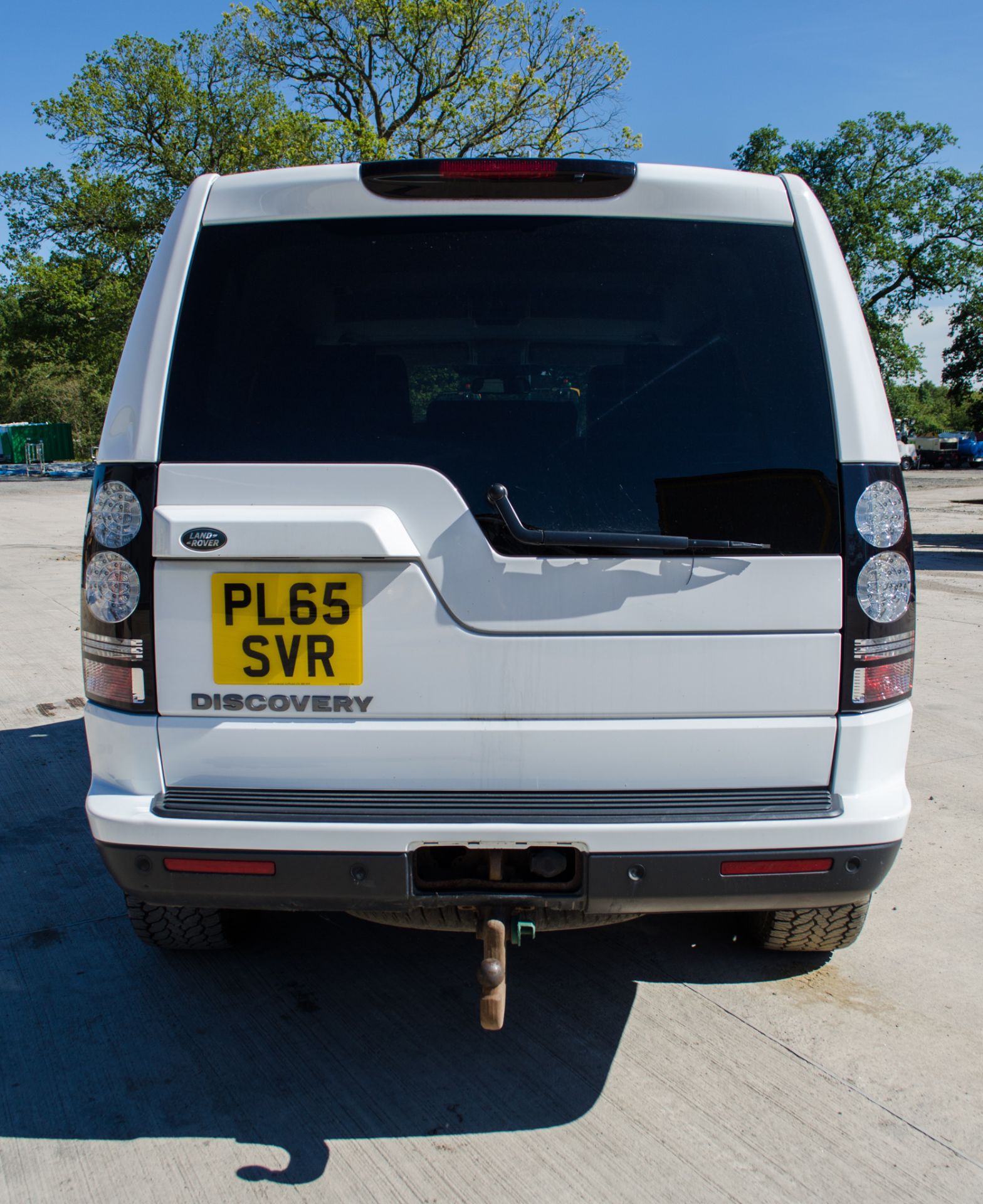 Land Rover Discovery 4 3.0 SE SDV6 Commercial 4x4 utility vehicle Reg No: PL65 SVR Date of - Image 6 of 32