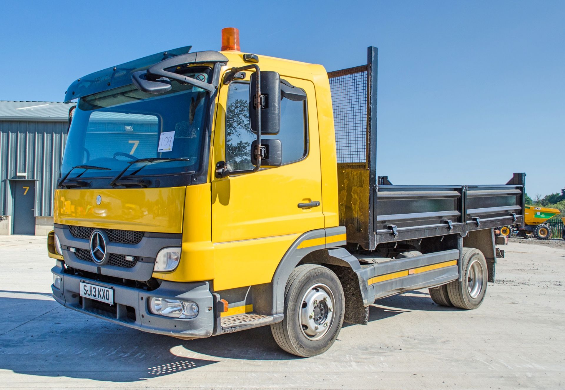 Mercedes Benz Atego 7.5 tonne 4x2 tipper lorry Reg no: SJ13 KXO Date of registration: Recorded