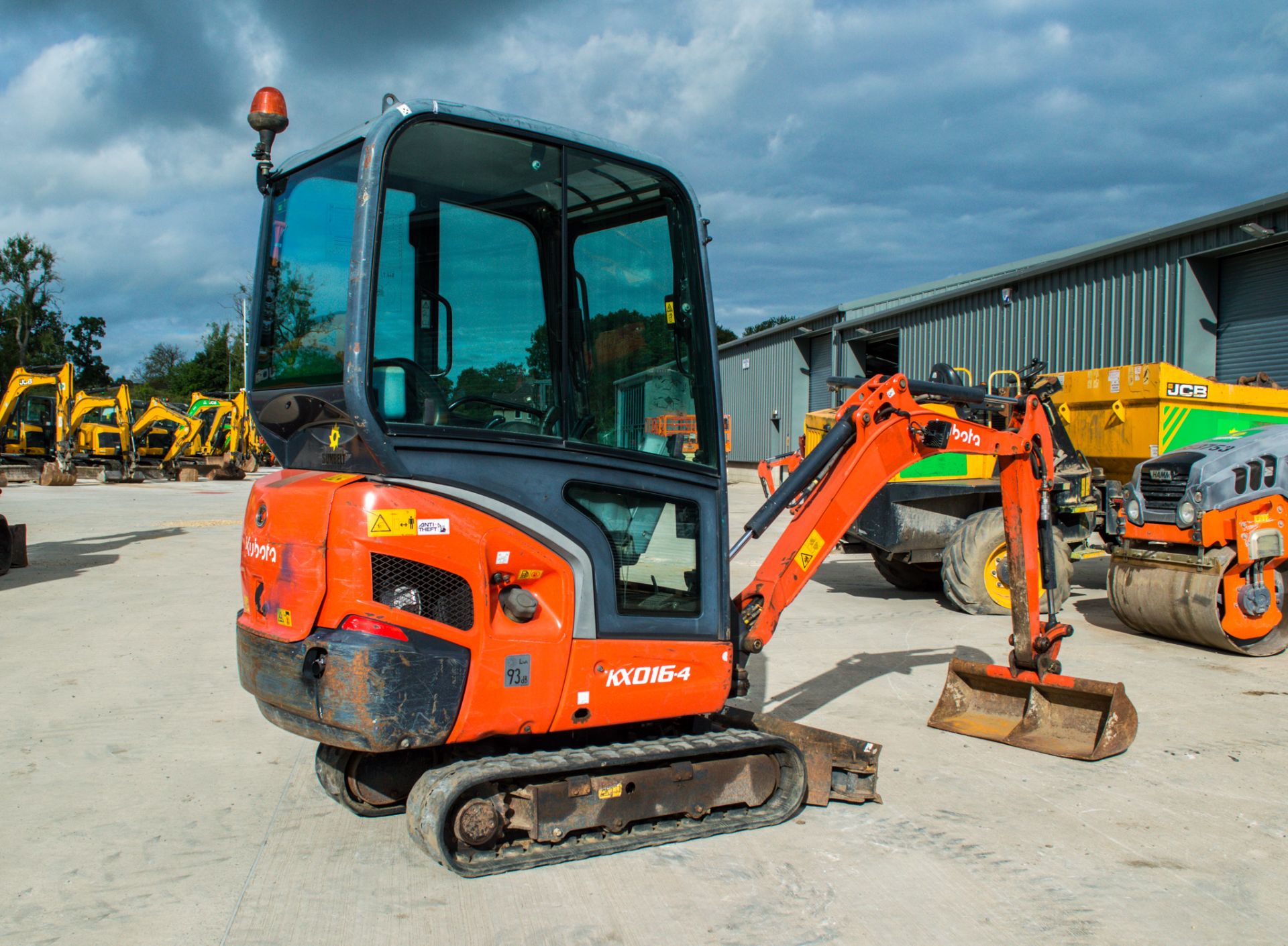 Kubota KX016-4 1.6 tonne rubber tracked mini excavator Year: 2014 S/N: 57612 Recorded Hours: 2624 - Image 4 of 19